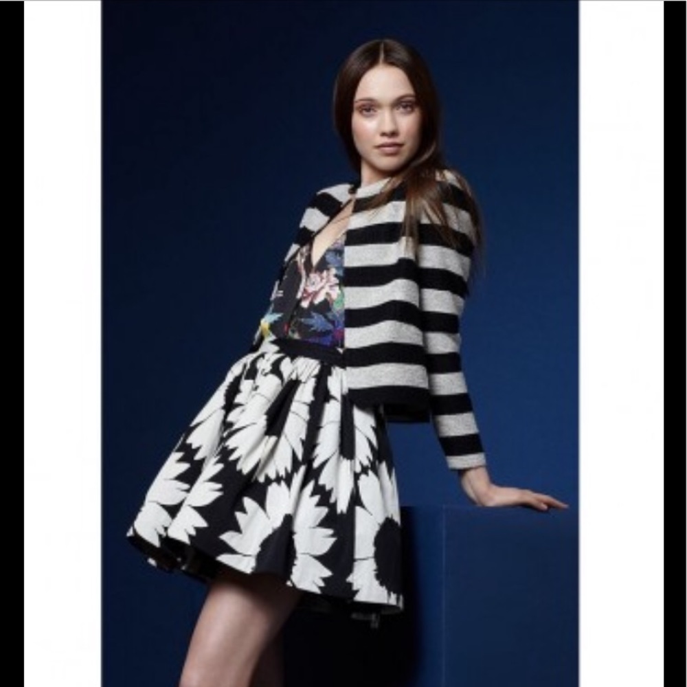 🆕Alice+Olivia Blazer